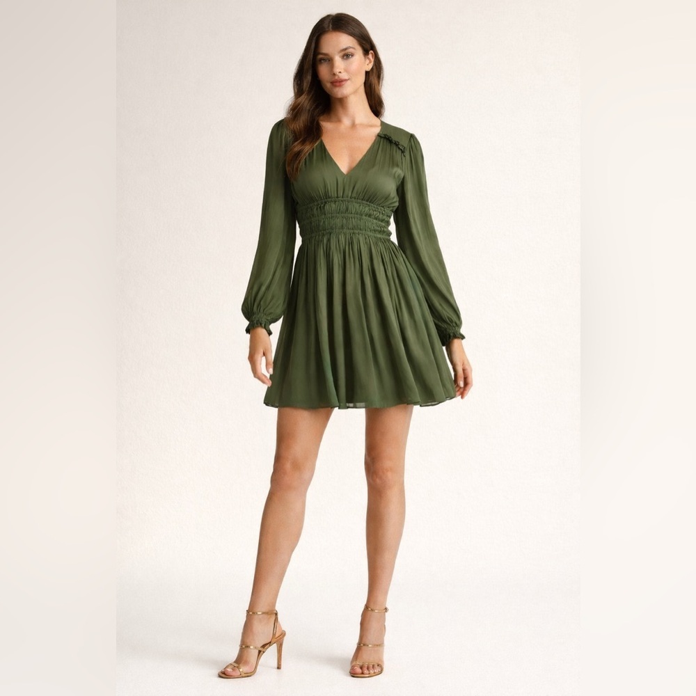 Reset Anna Dress in deep green. Size small.